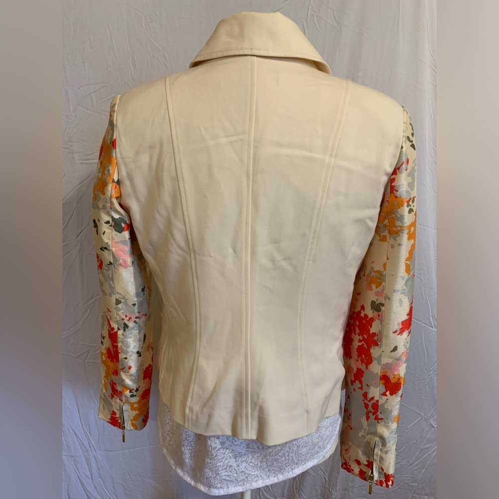 Pretty in peach Spring jacket - Picture 3 of 6